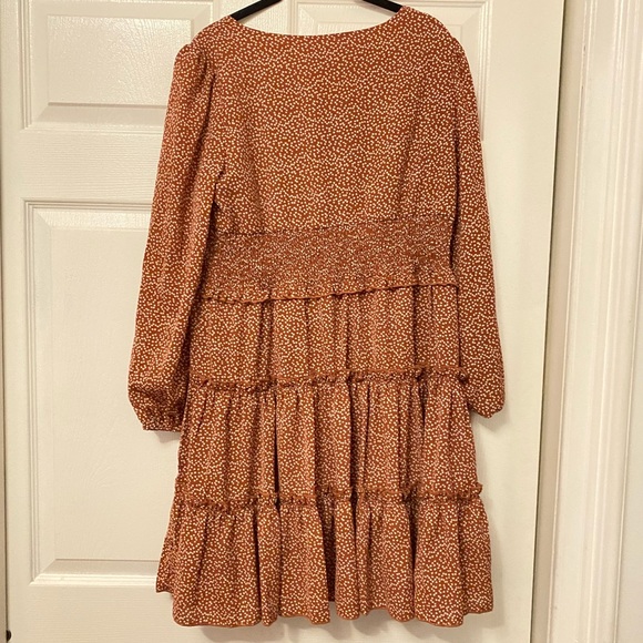 Dress - Picture 10 of 10